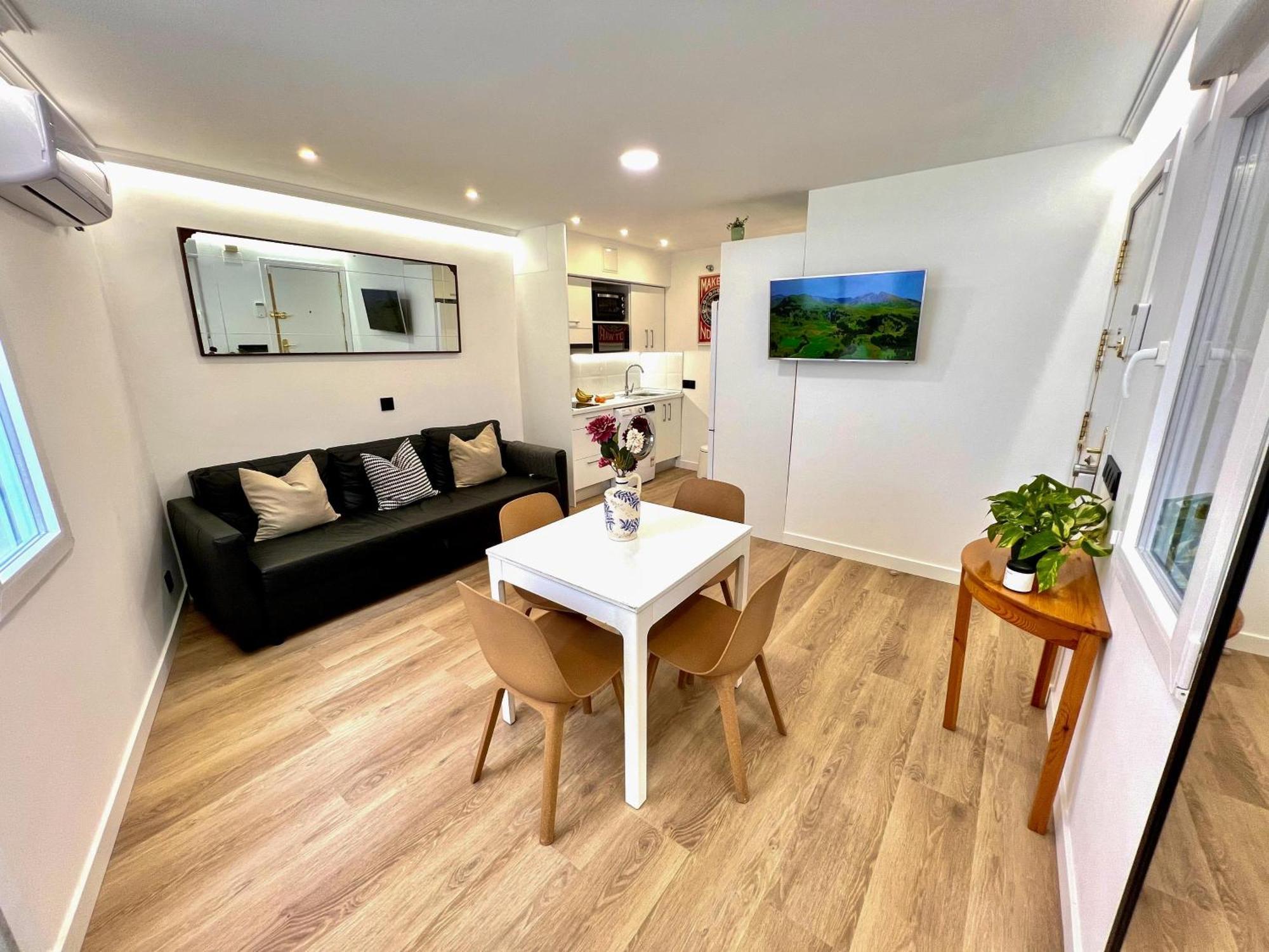 Apartment In The Heart Of Madrid-Piso En Malasana Εξωτερικό φωτογραφία